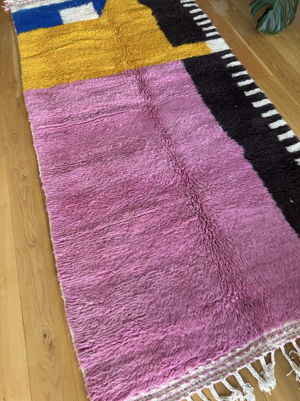 Colorful Beni Ourain Rug - 2.5x1m, Pink, Yellow, Blue, and Black on Ivory Base - Image 4