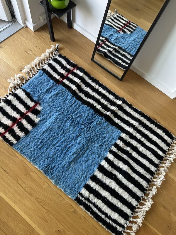 Handwoven Beni Ourain Rug, 1.5x1m - Striking Black, White, and Sky Blue - Image 2