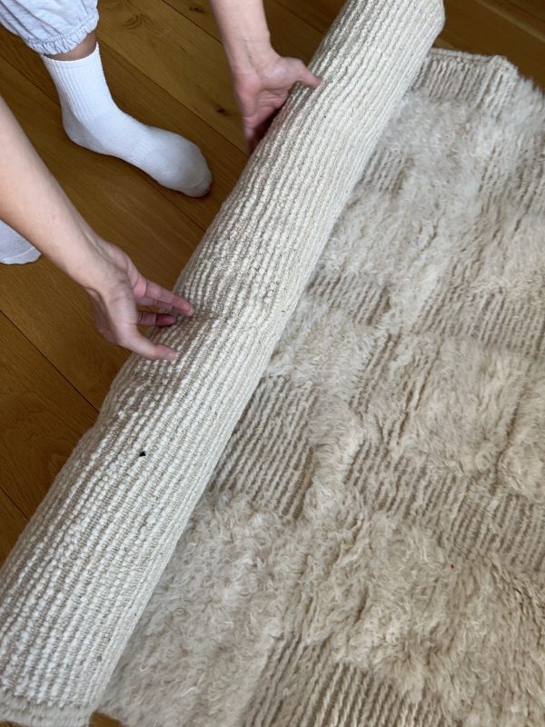 Minimalist Beni Ourain Rug - 3x2m, Soft Ivory Base with Subtle Geometric Design - Image 4