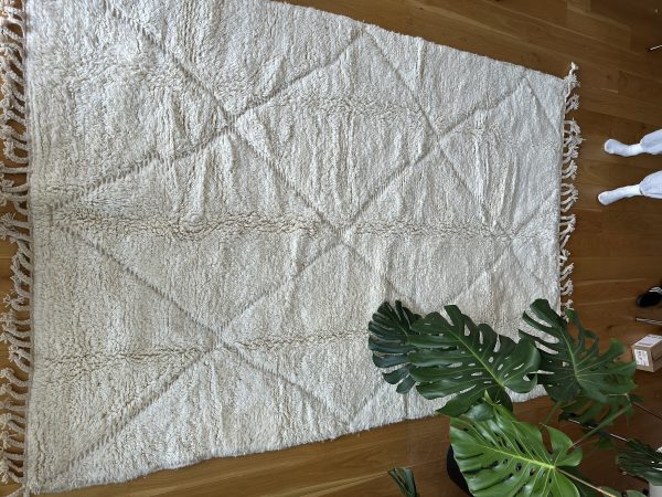 Minimalist Beni Ourain Rug - 3x2m, Soft Ivory Base with Subtle Geometric Design - Image 3