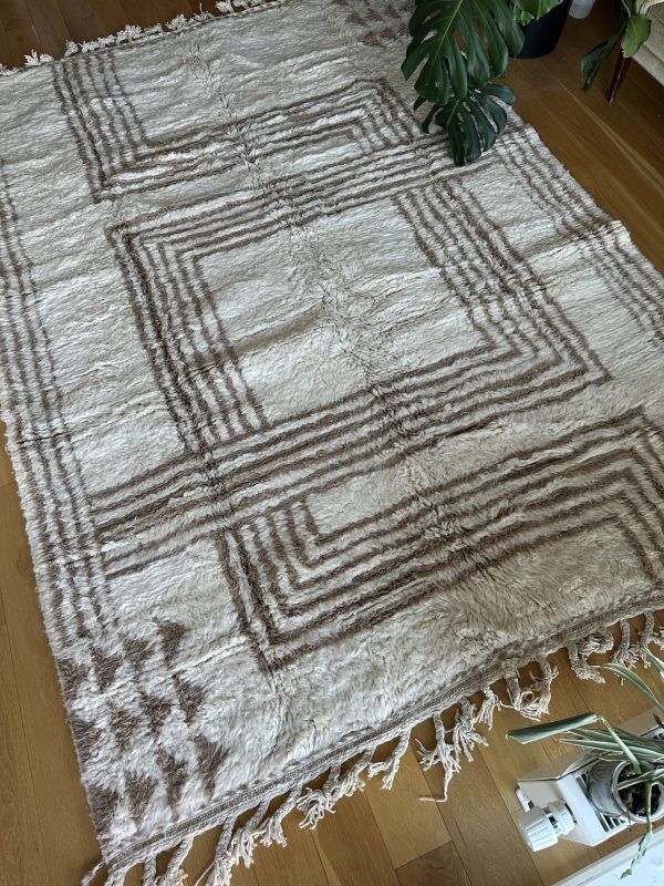 Ivory Moroccan Rug with Geometric Patterns – 3x2m Beni Ourain